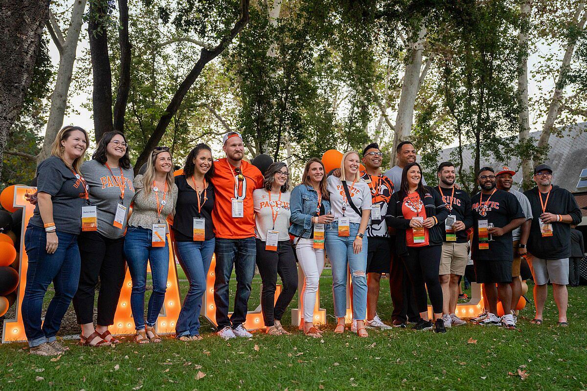 Alumni at Taste of Pacific