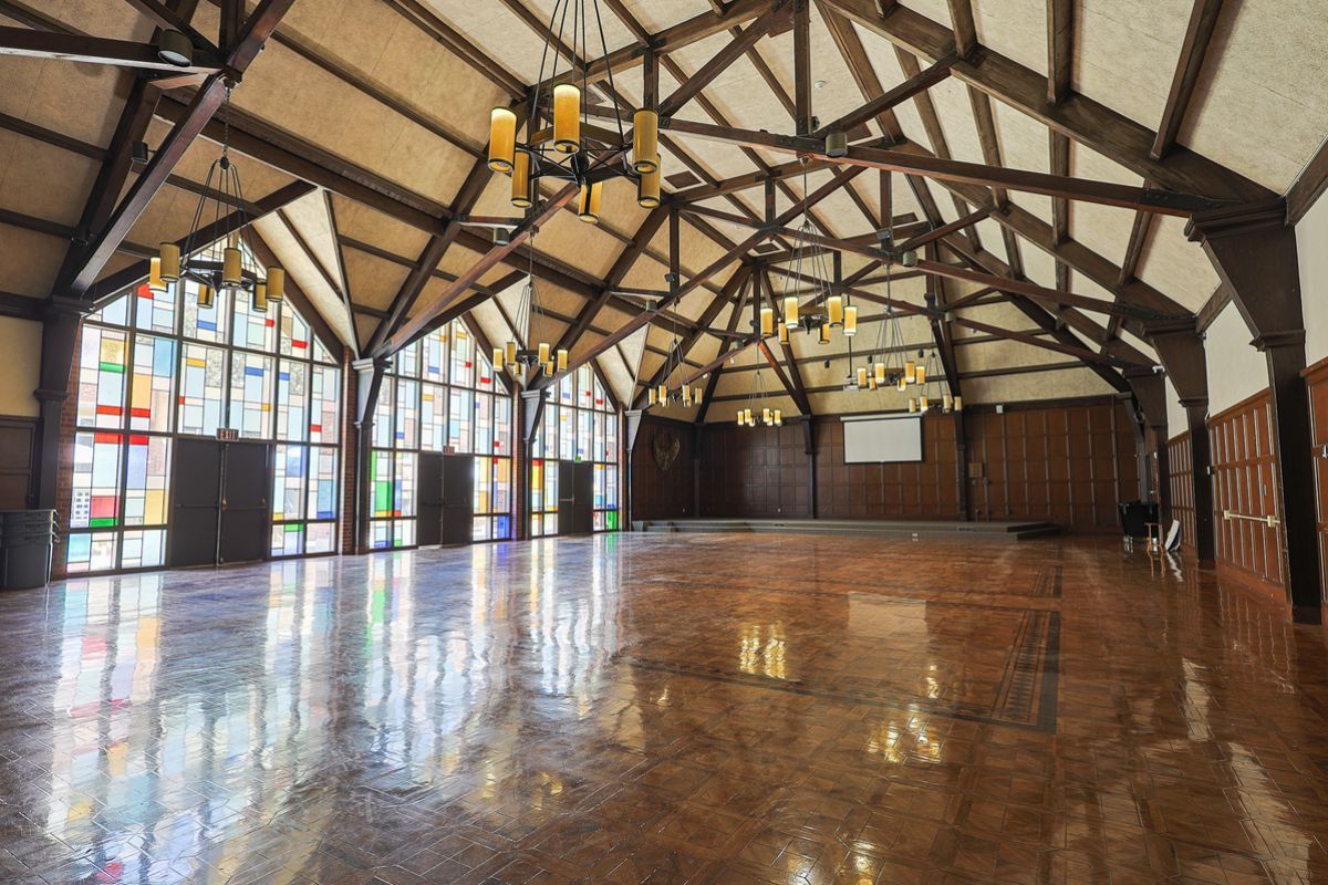 raymond great hall interior