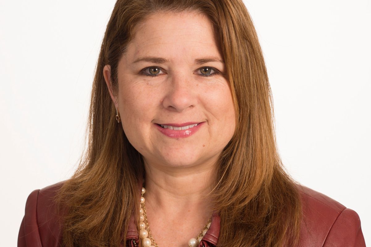 Dr. Elisa Chavez