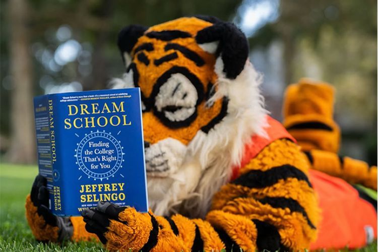 powercat reads a book